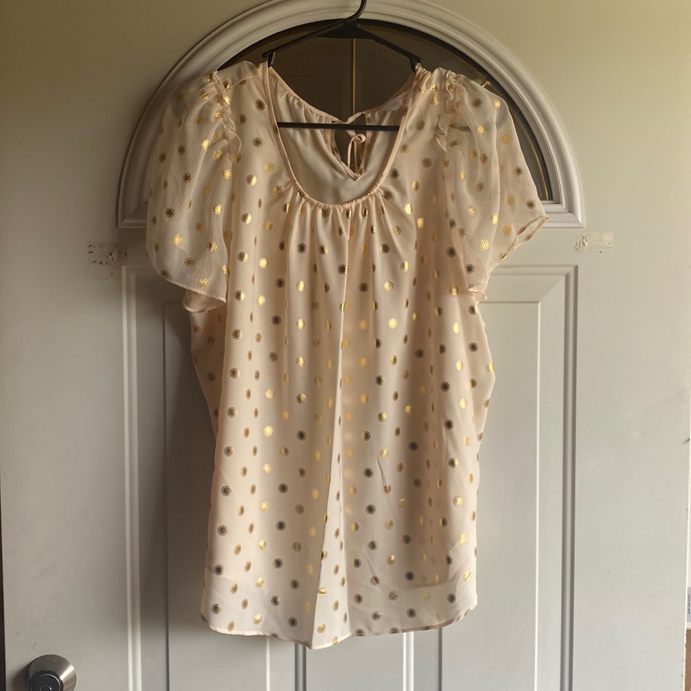 EUC worn once for holiday party. LC crm&gold polka dot top w/tie back neck. Sz L